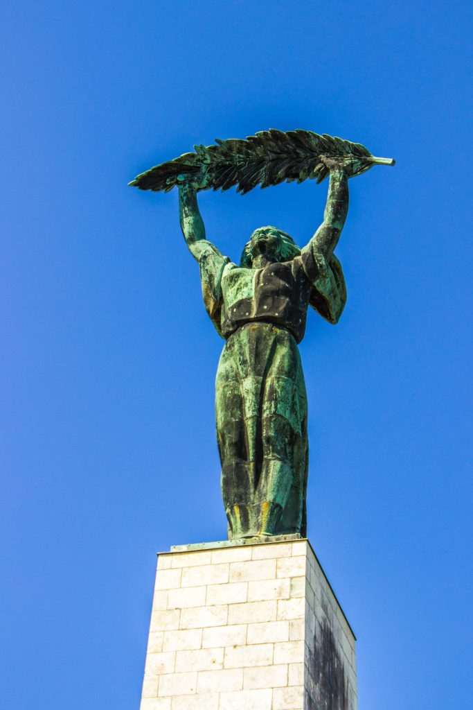Статуя Свободы в Будапеште