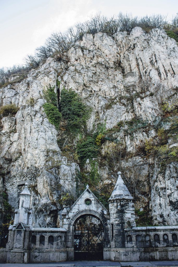 Пещерная церковь в Будапеште