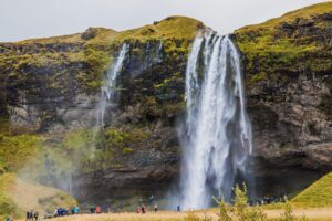Водопад Сельяландсфосс в Исландии