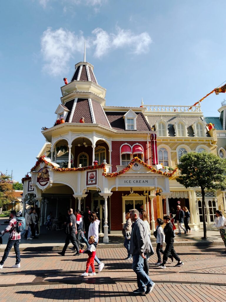 главная улица Disneyland Paris